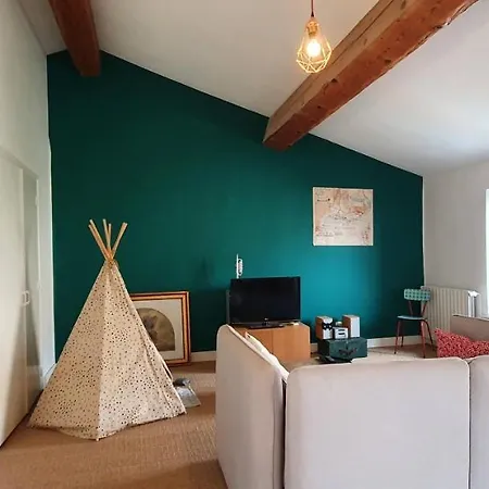 Holiday home L'ecole Buissonniere !